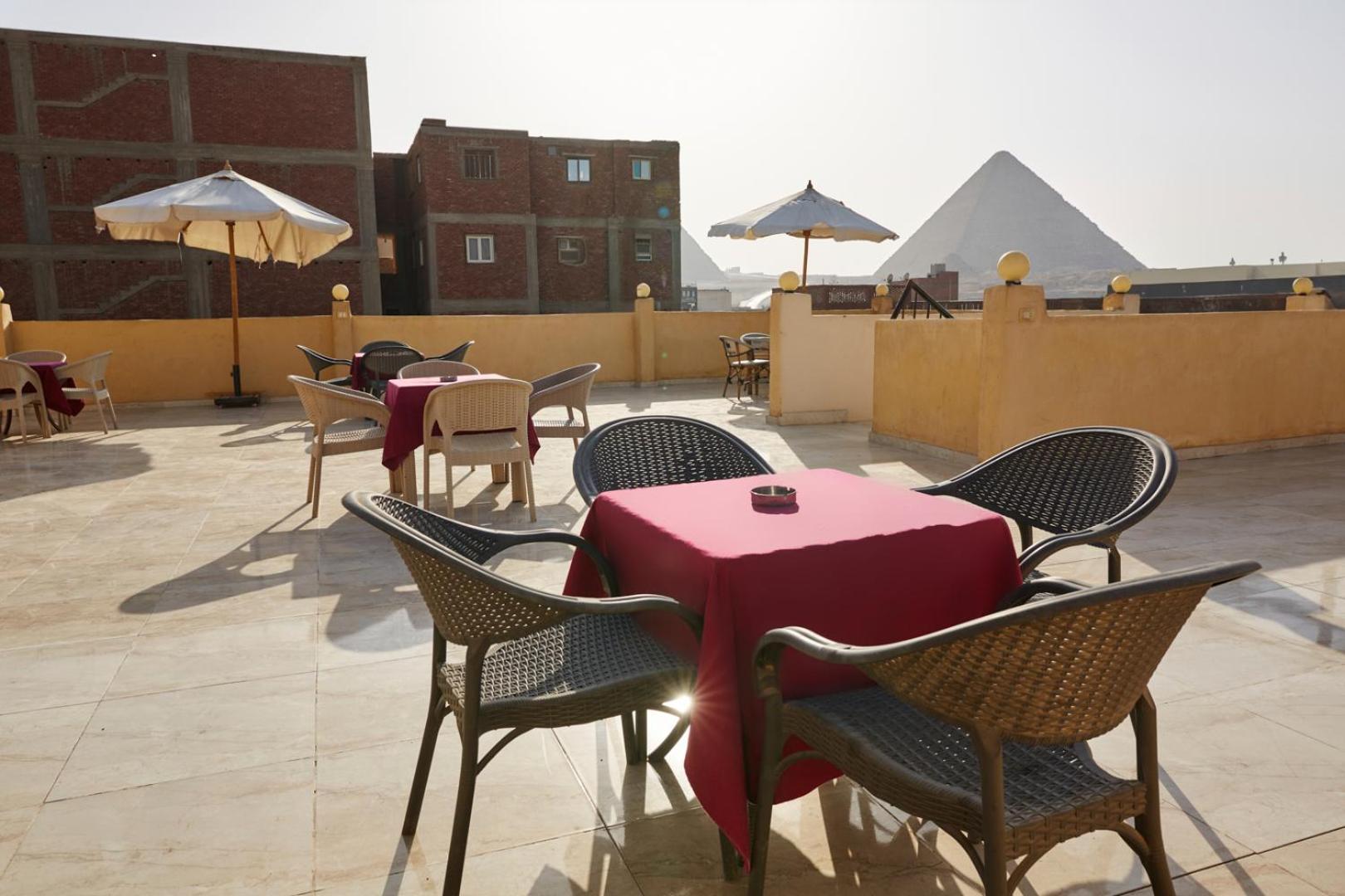 Grand Pyramid View Hotel Kafrat al Jabal Exterior photo