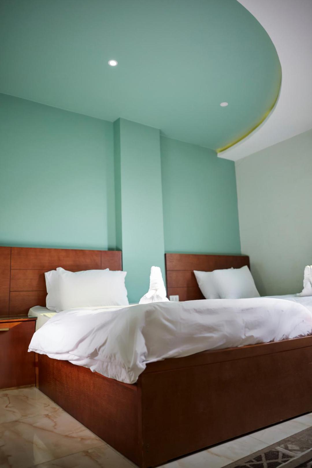 Grand Pyramid View Hotel Kafrat al Jabal Exterior photo