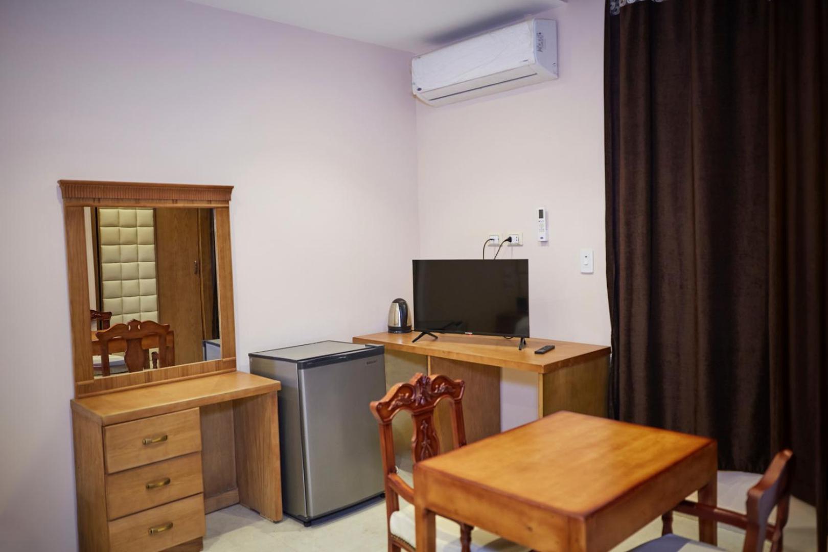 Grand Pyramid View Hotel Kafrat al Jabal Exterior photo
