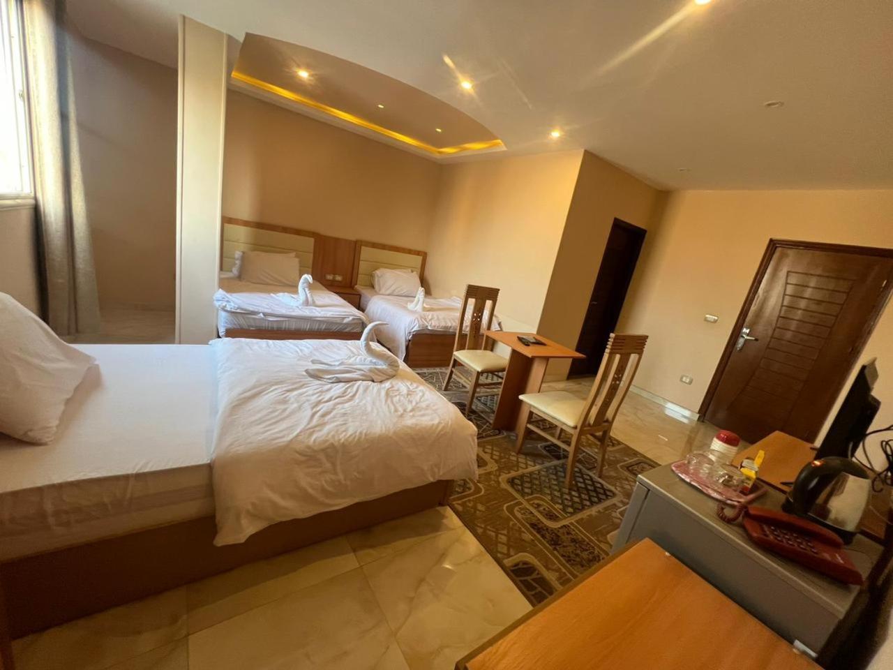 Grand Pyramid View Hotel Kafrat al Jabal Exterior photo