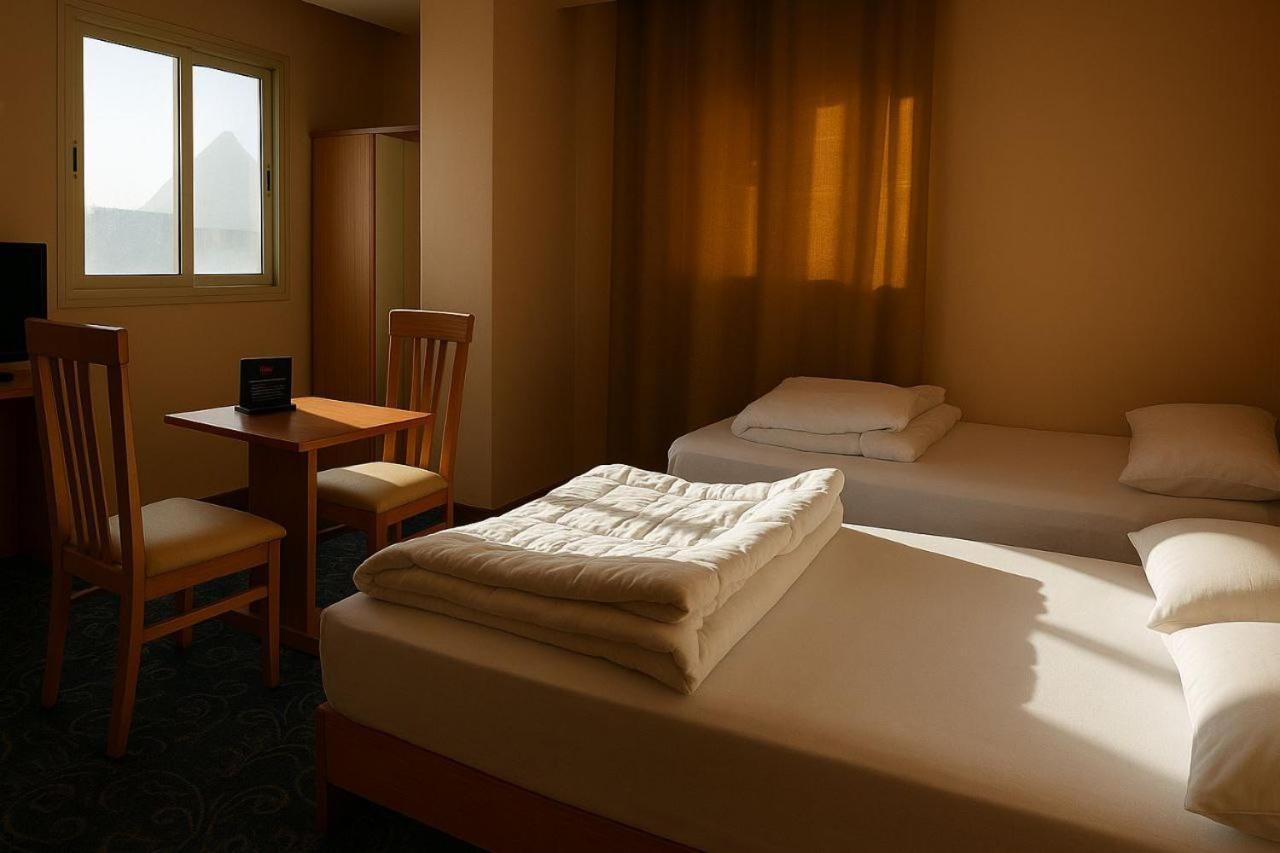 Grand Pyramid View Hotel Kafrat al Jabal Exterior photo